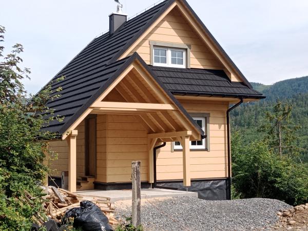 Czarne667eec171022070921